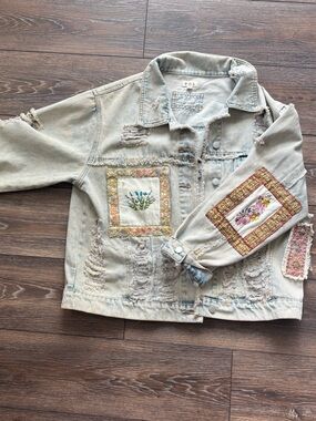 POL Light Wash Denim Jacket in Blue